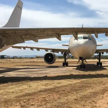 Aircraft dismantling